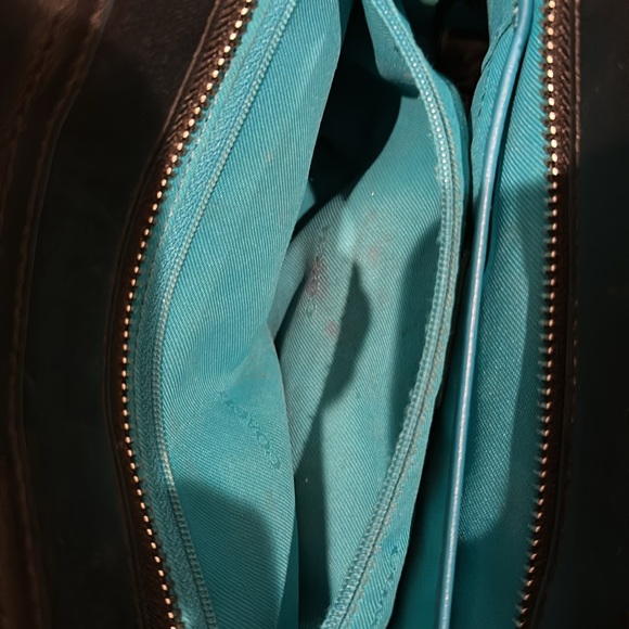 Coach Swagger in black pebbled leather - Picture 6 of 6